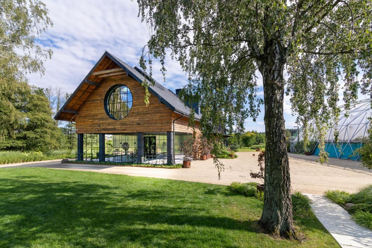 Karma House Goscienczyce Panzió Grojec  Kültér fotó